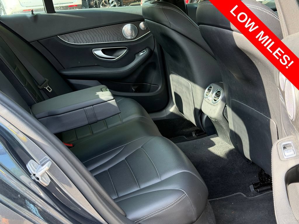 Used 2015 Mercedes-Benz C 300 4MATIC Sedan image 25