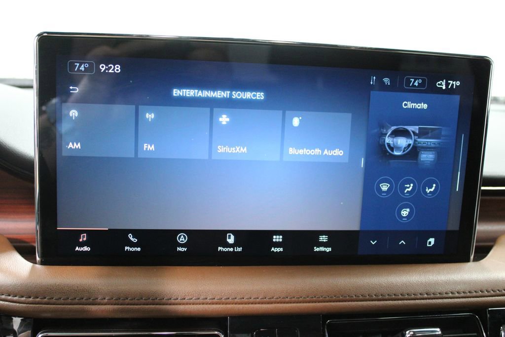 Used 2022 Lincoln Nautilus Reserve w/ Monochromatic Package image 49