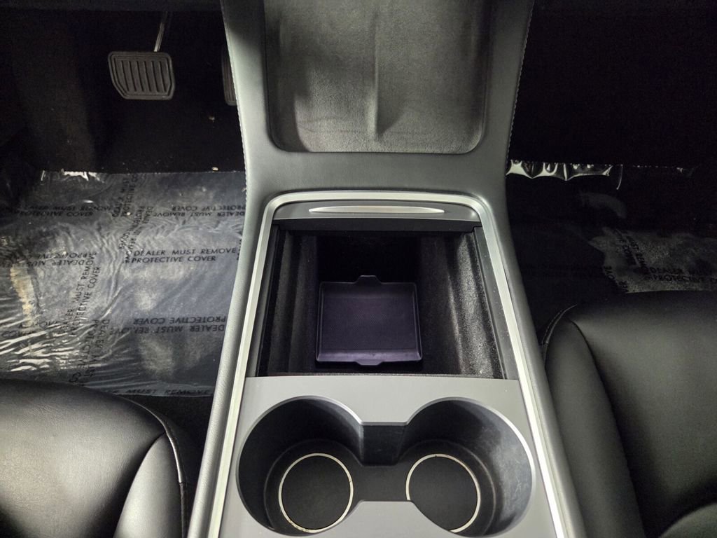 Used 2023 Tesla Model 3 Standard Range image 16