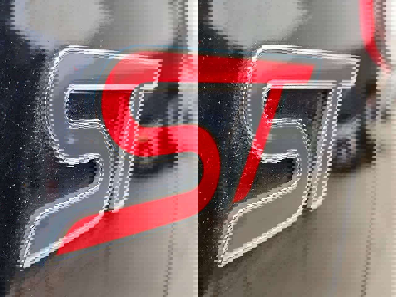 Used 2018 Ford Focus ST image 11