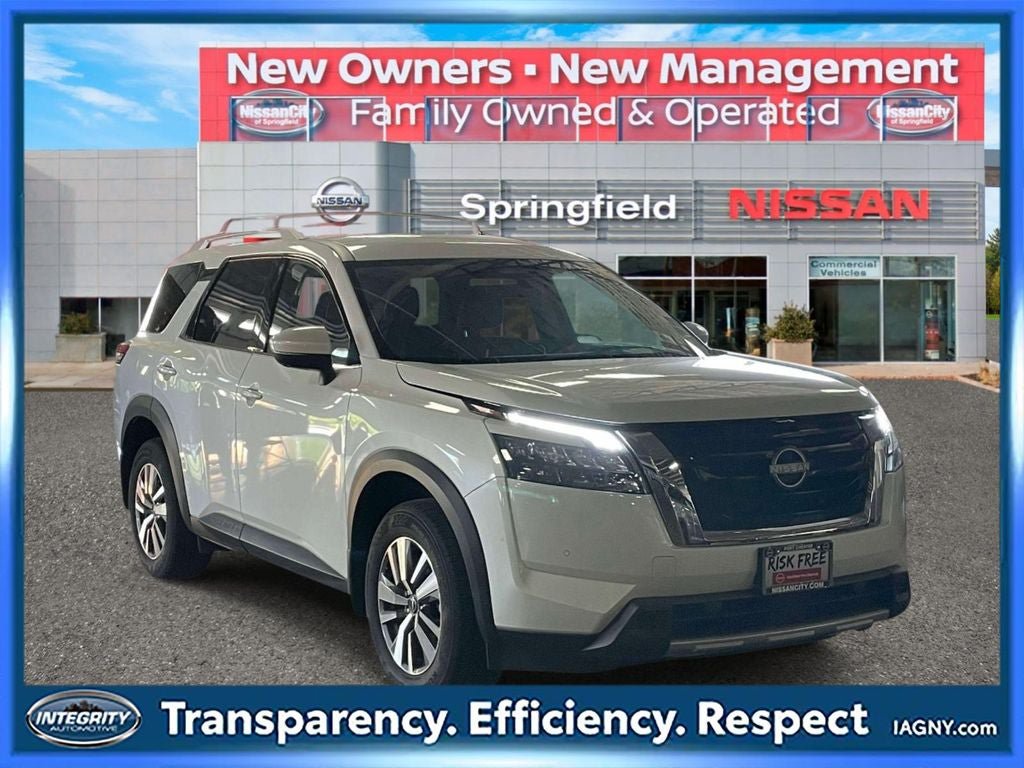 Used 2025 Nissan Pathfinder SL
