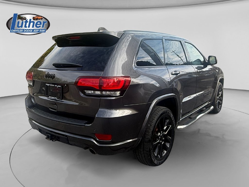 Used 2020 Jeep Grand Cherokee Altitude AWD/4WD image 5