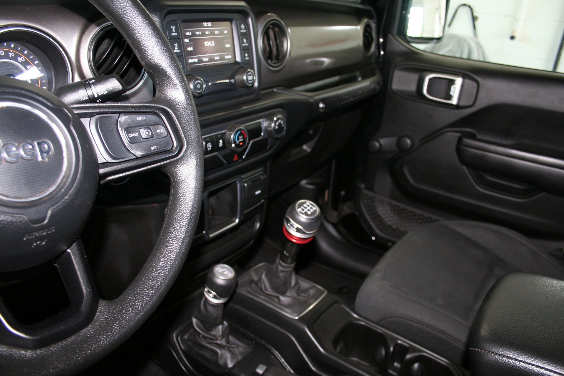 Used 2020 Jeep Wrangler Sport AWD/4WD image 37