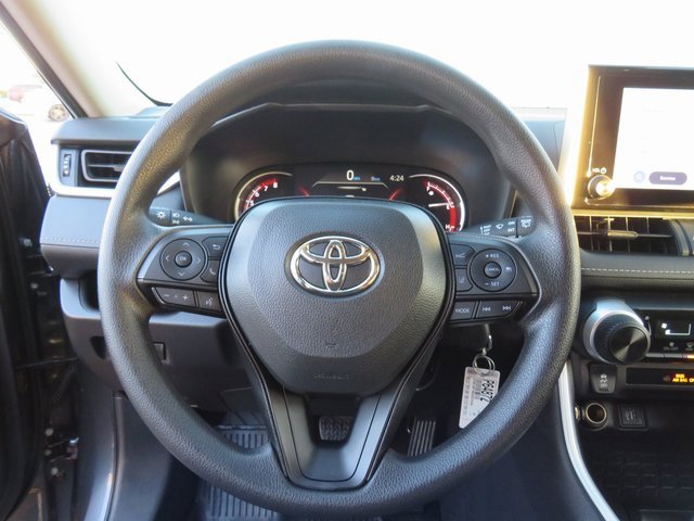 Certified 2025 Toyota RAV4 LE image 30