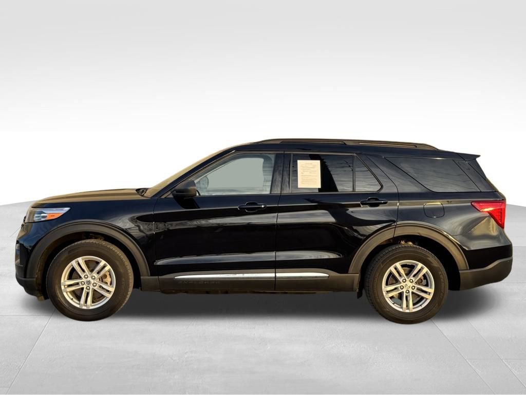 Used 2023 Ford Explorer XLT w/ Equipment Group 202A image 37