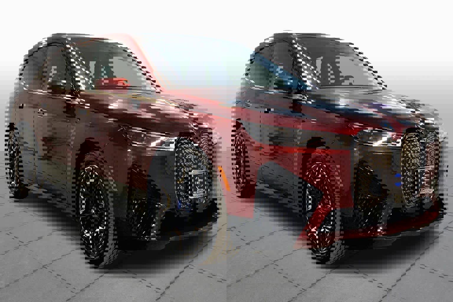 Used 2023 BMW iX xDrive50 w/ Premium Package image 3