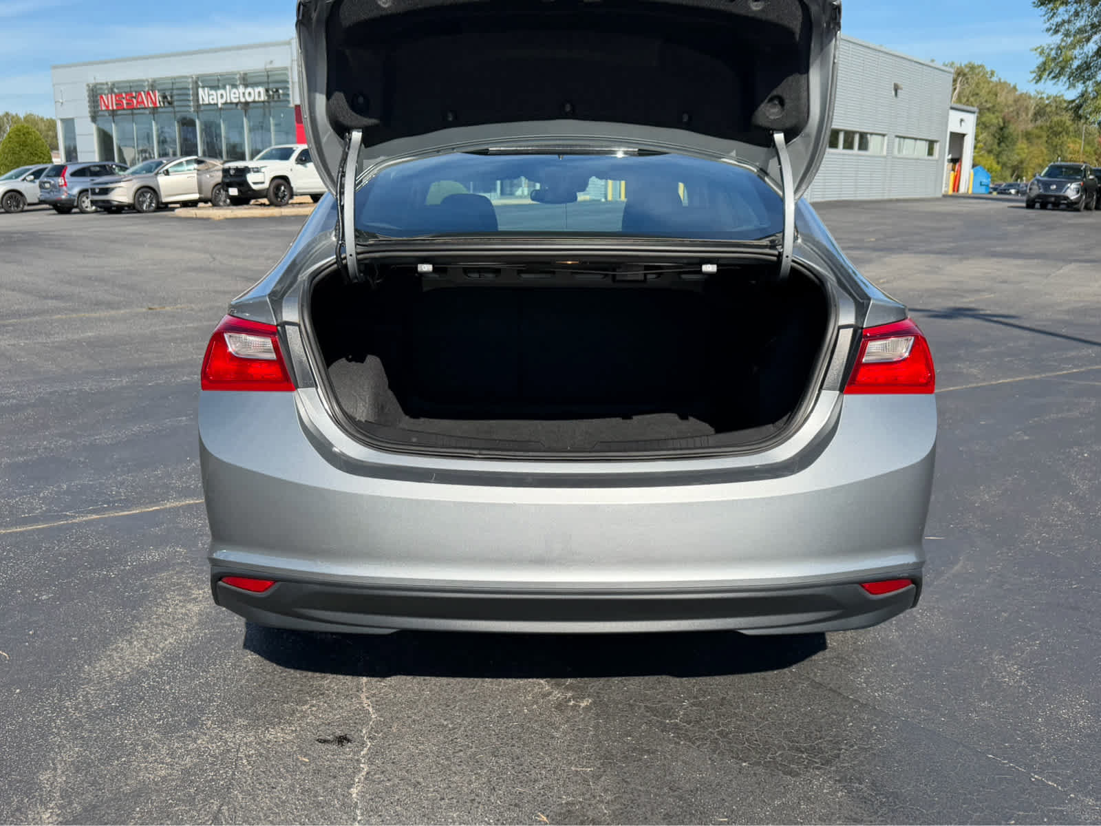 Used 2023 Chevrolet Malibu LT FWD image 7