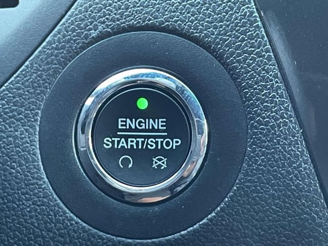 Used 2016 Ford Explorer XLT w/ Equipment Group 202A FWD image 17