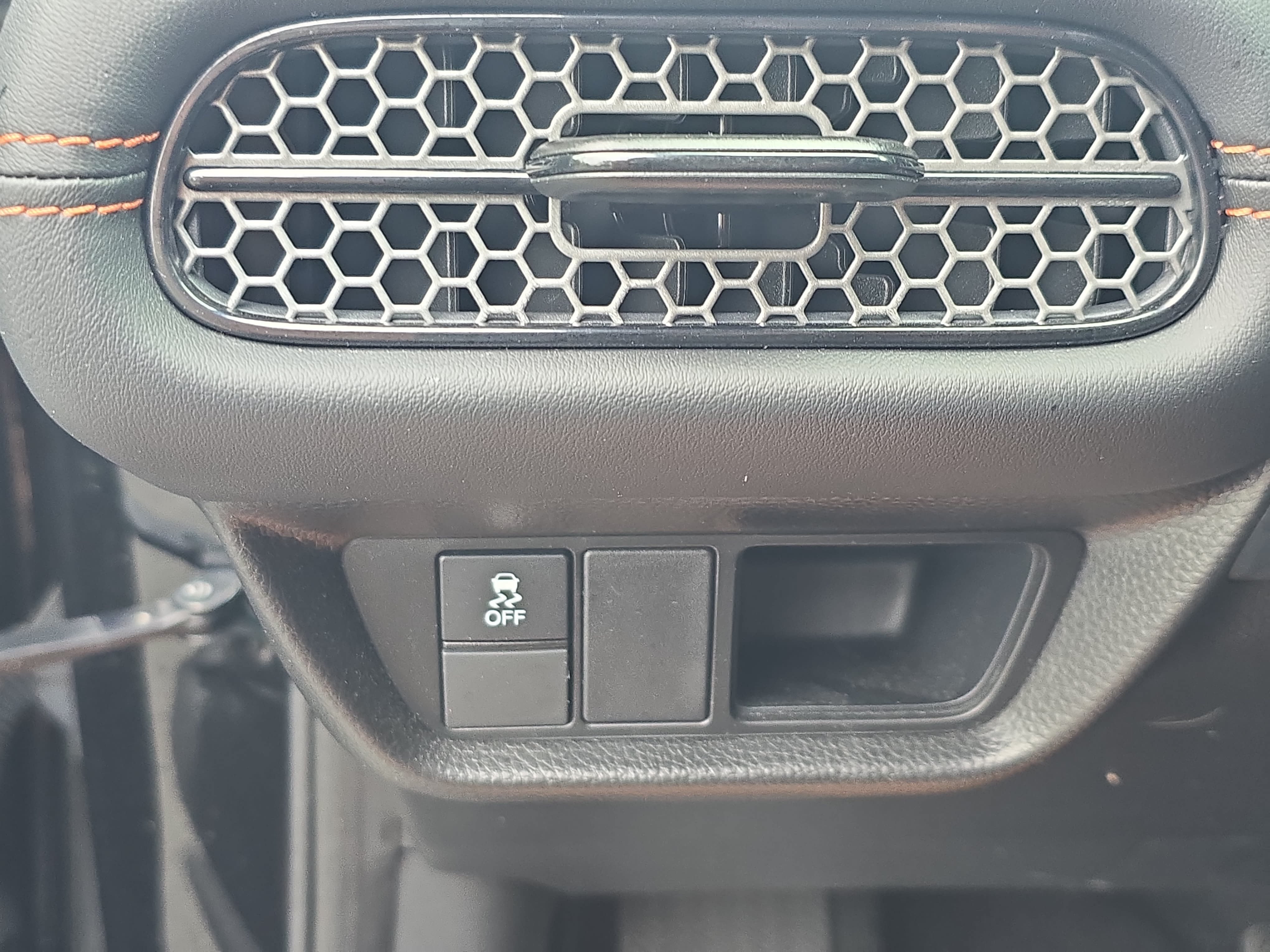Certified 2025 Honda HR-V Sport image 25
