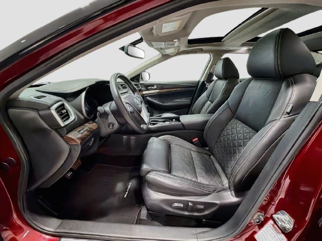 Used 2018 Nissan Maxima Platinum FWD image 19