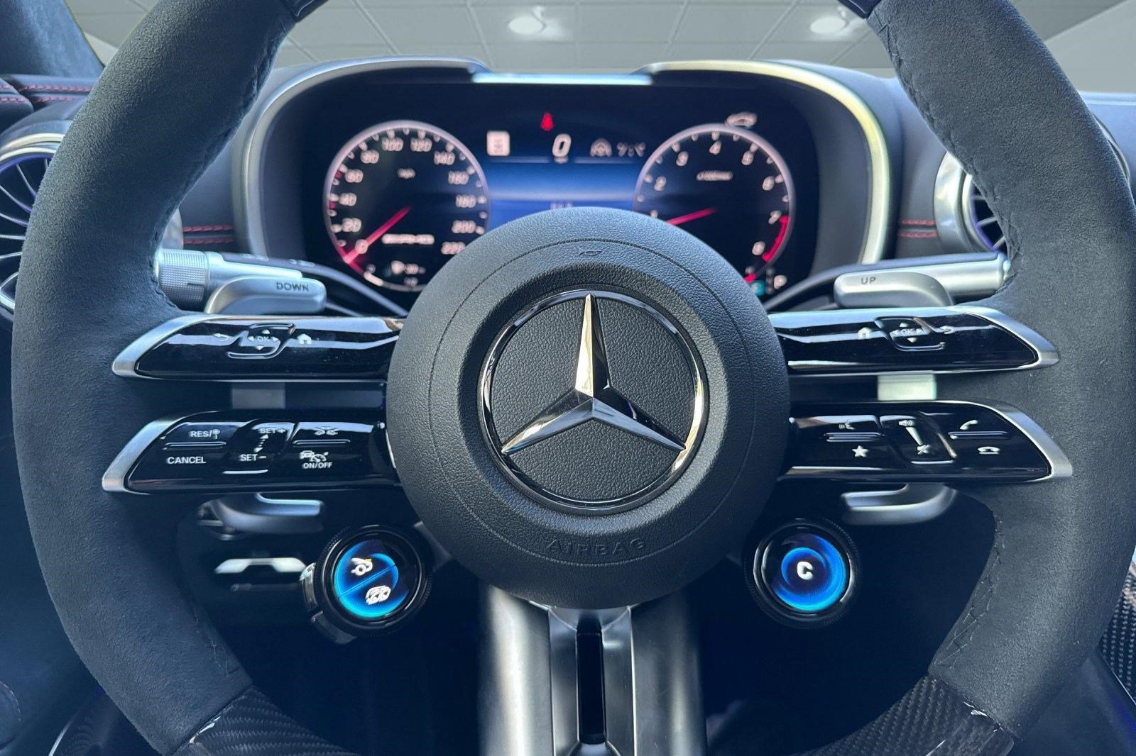 Certified 2024 Mercedes-Benz SL 63 AMG 4MATIC image 10