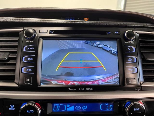 Used 2018 Toyota Highlander Limited AWD/4WD image 26