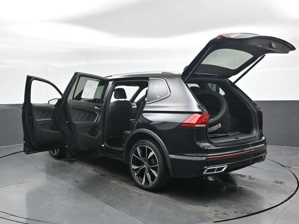 Used 2022 Volkswagen Tiguan SEL R-Line AWD/4WD image 48