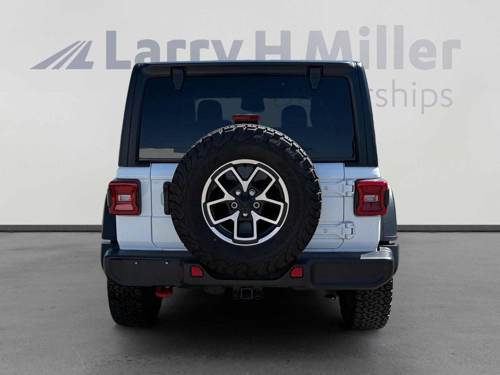 Used 2026 Jeep Wrangler Unlimited Rubicon AWD/4WD image 4