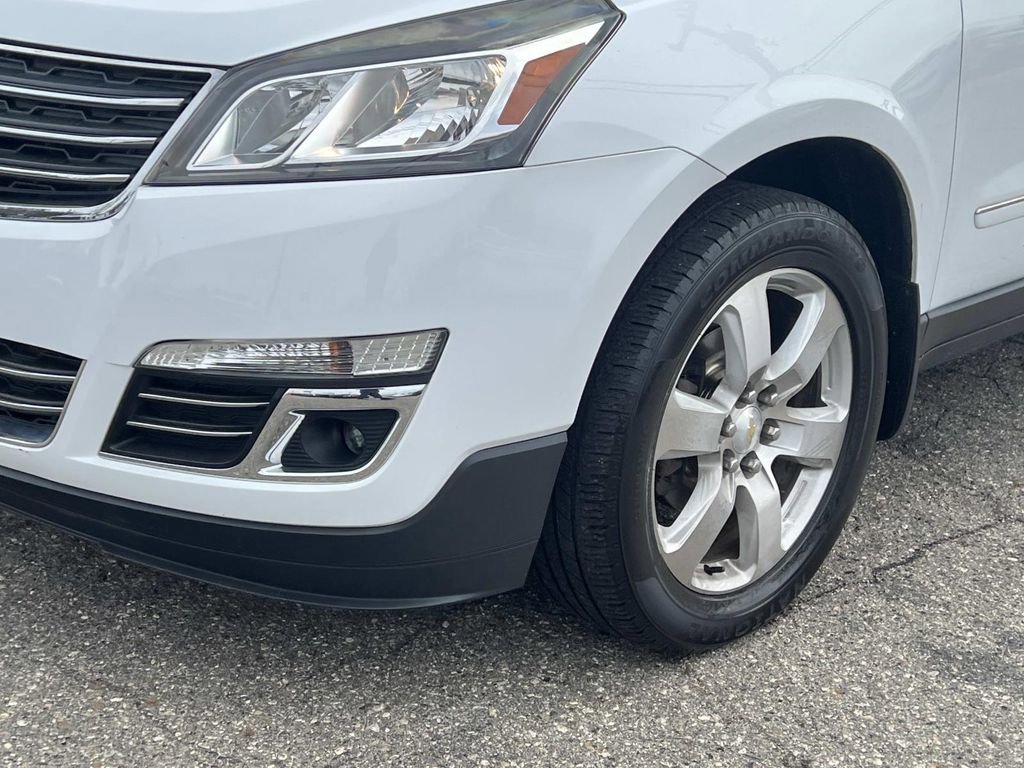 Used 2016 Chevrolet Traverse LTZ FWD image 7