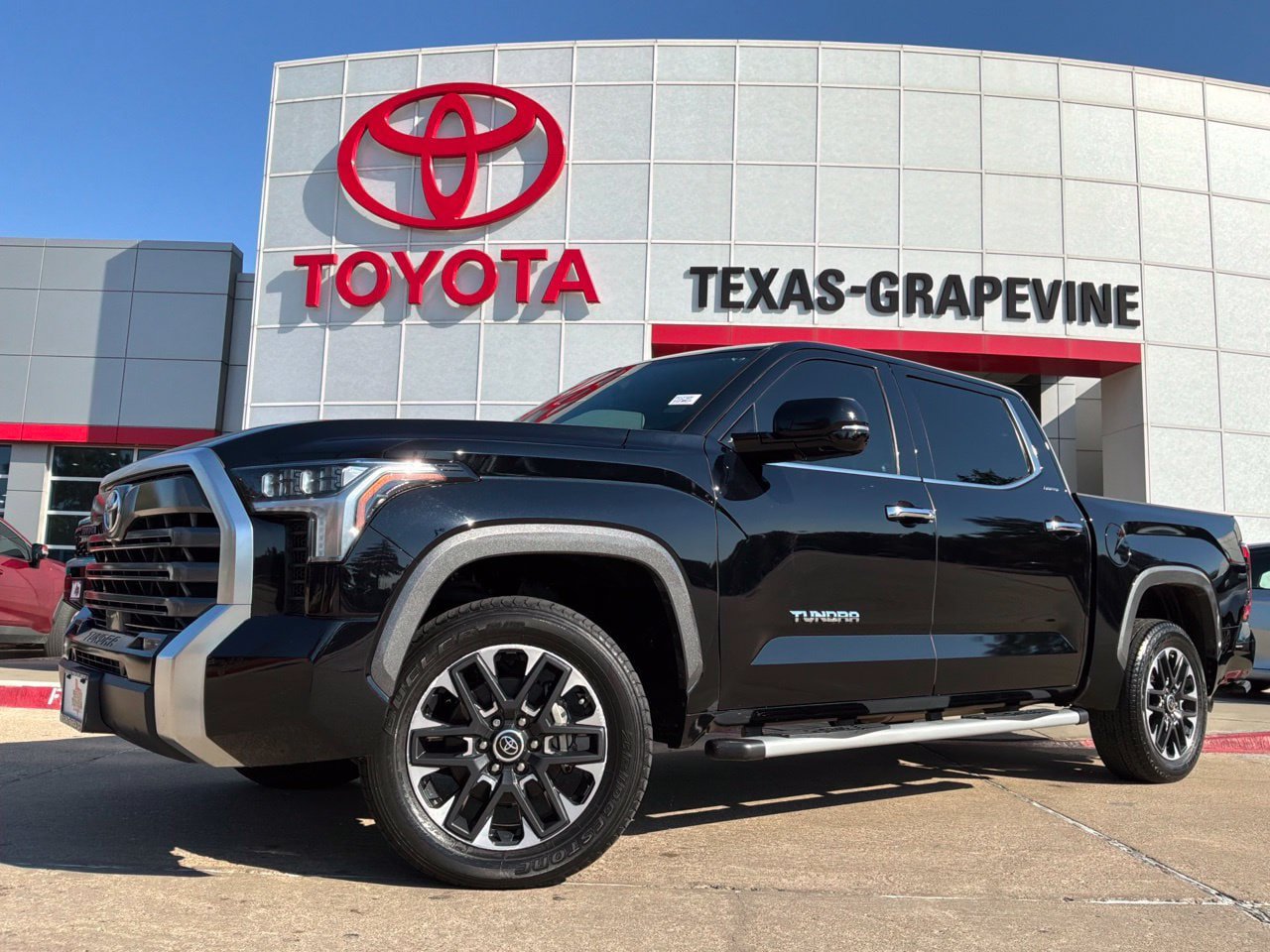 Used 2023 Toyota Tundra Limited AWD/4WD image 2