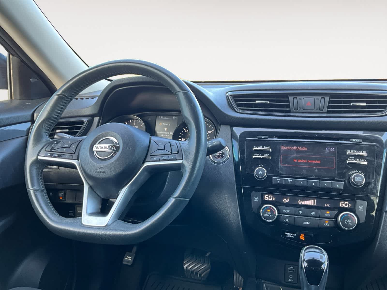Used 2017 Nissan Rogue SV AWD/4WD image 10