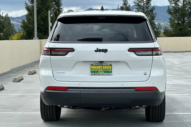 New 2026 Jeep Grand Cherokee L Limited AWD/4WD image 5