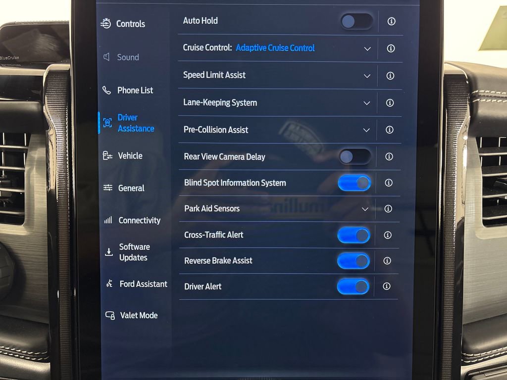 Certified 2023 Ford F150 Lightning Platinum image 24