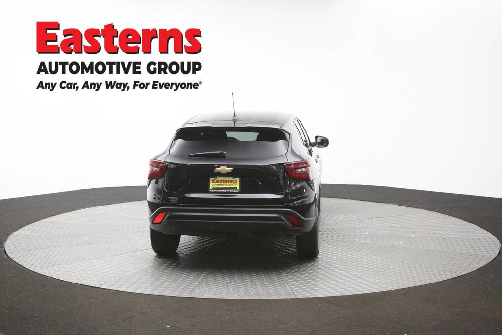 Used 2024 Chevrolet Trax LS FWD image 36