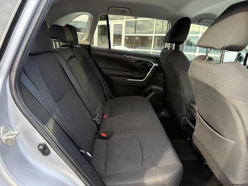 Used 2020 Toyota RAV4 LE w/ Carpet Mat Package image 12