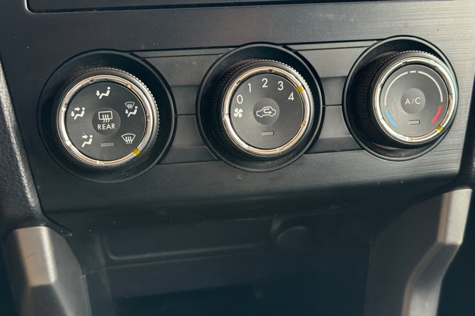 Used 2015 Subaru Forester 2.5i image 28