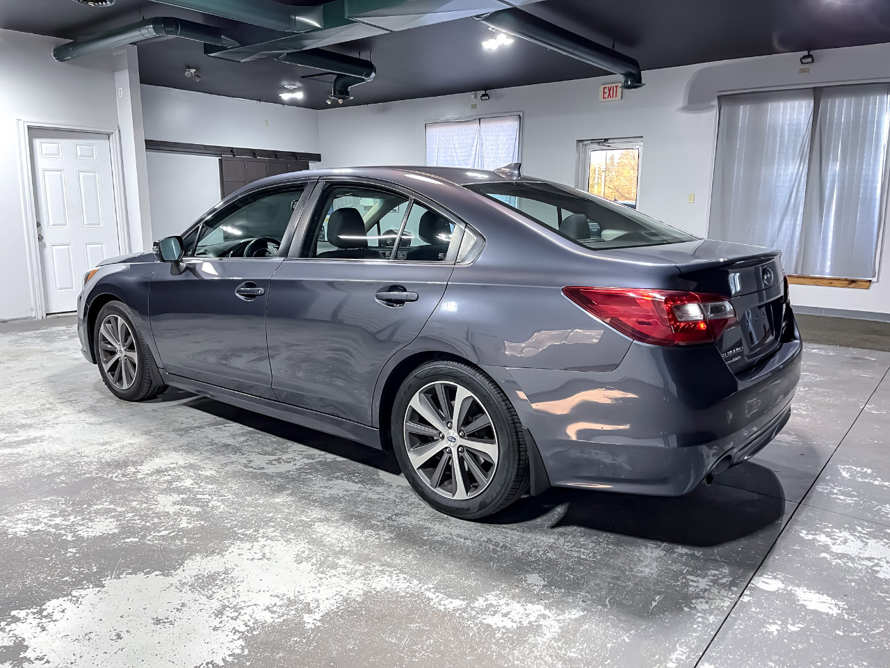 Used 2017 Subaru Legacy 2.5i Limited image 6