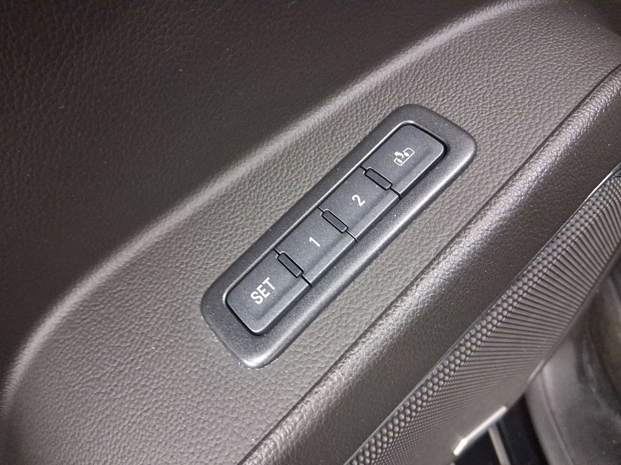 Used 2017 Chevrolet Tahoe LT image 21