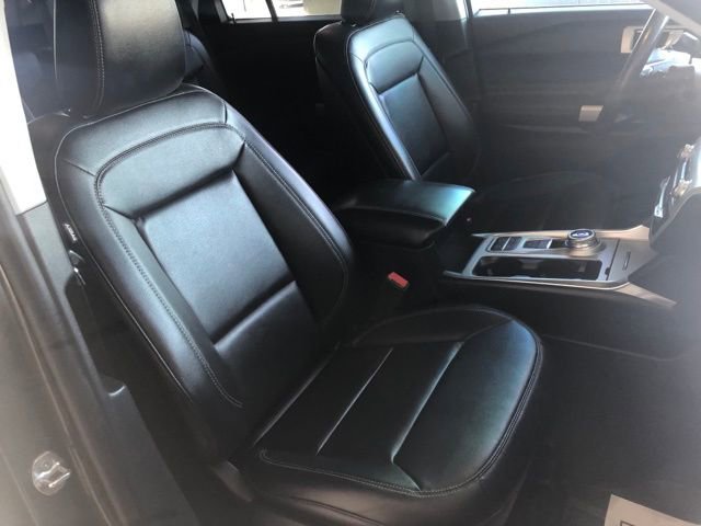 Used 2020 Ford Explorer XLT w/ Equipment Group 202A image 16