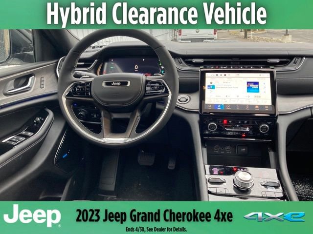 New 2023 Jeep Grand Cherokee Overland image 19
