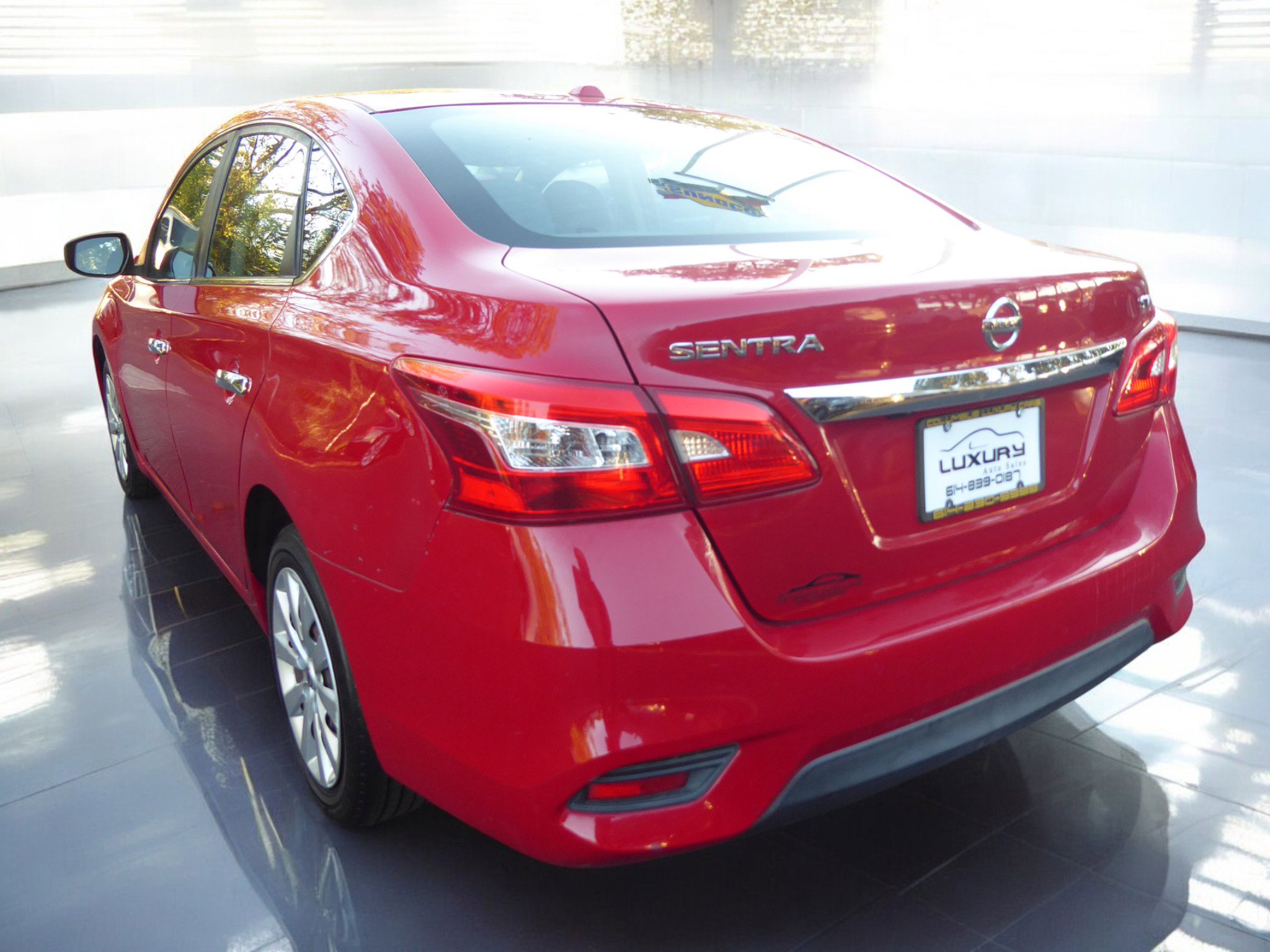 Used 2017 Nissan Sentra SV image 9