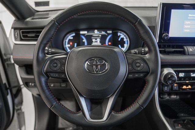 Used 2024 Toyota RAV4 SE image 31