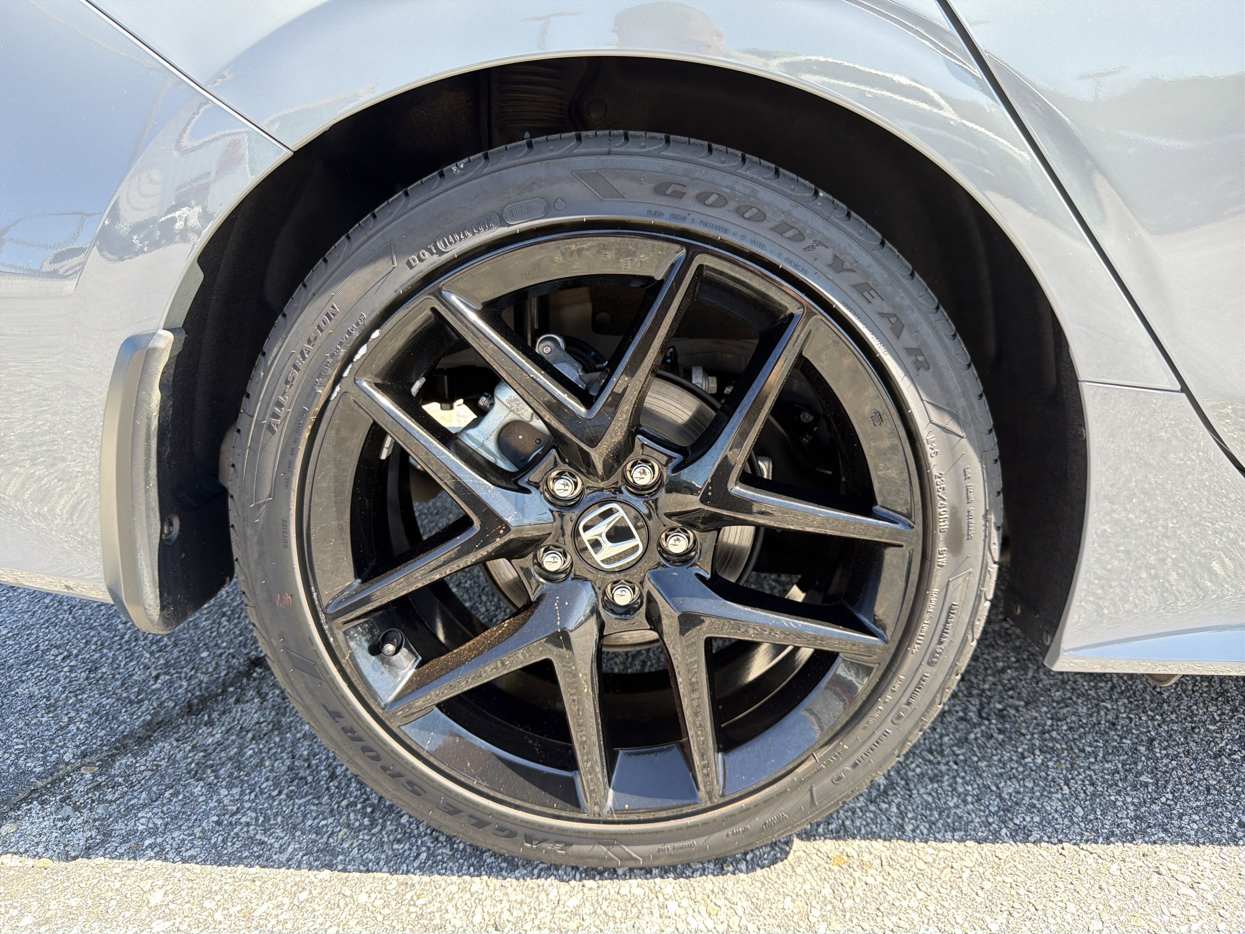 Used 2025 Honda Civic Sport image 28