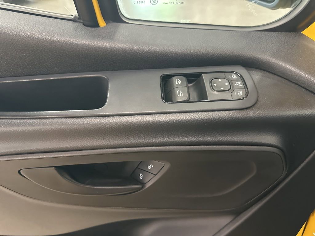 Used 2021 Mercedes-Benz Sprinter 2500 image 20