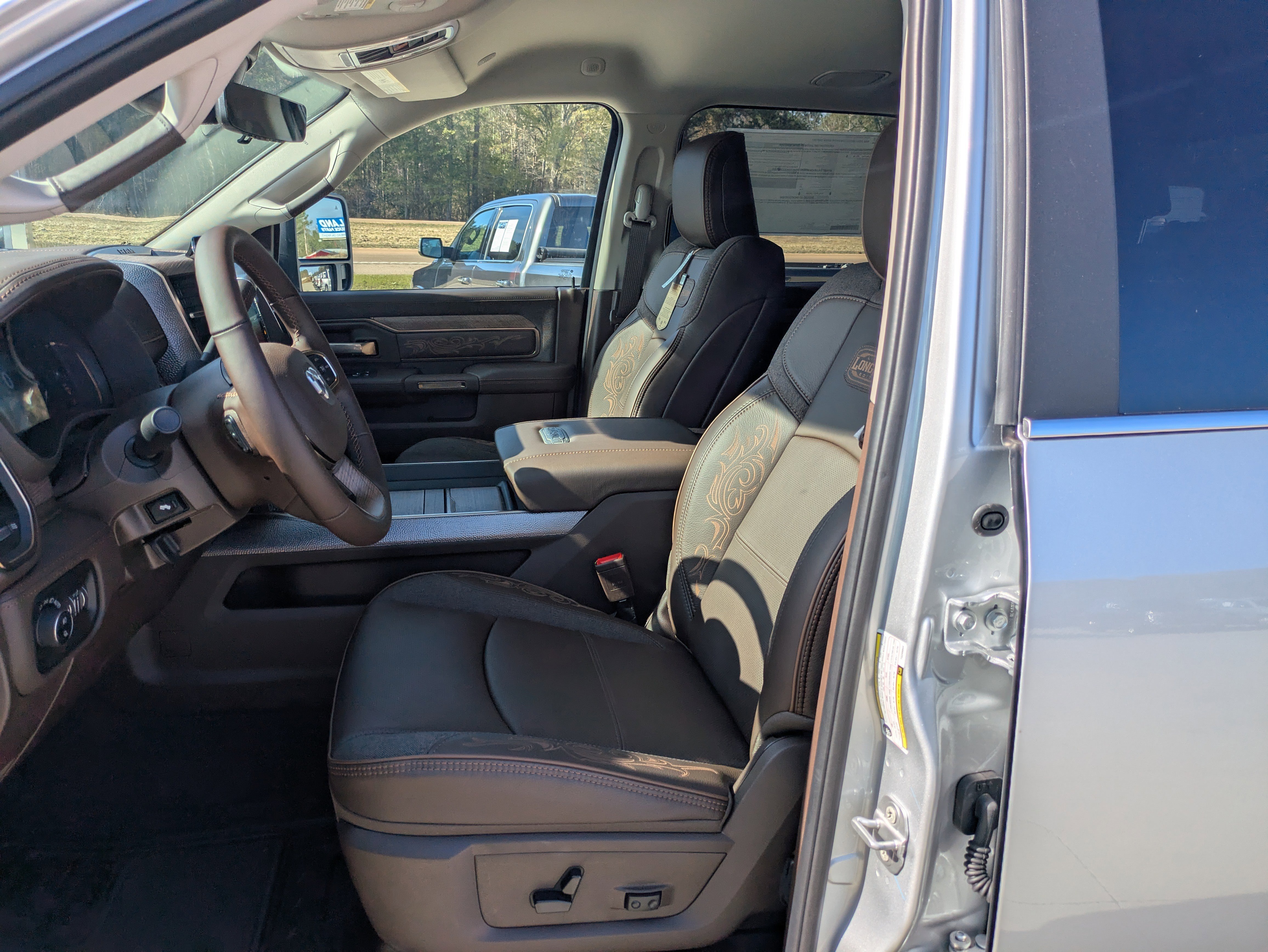 New 2026 RAM 2500 Limited image 9