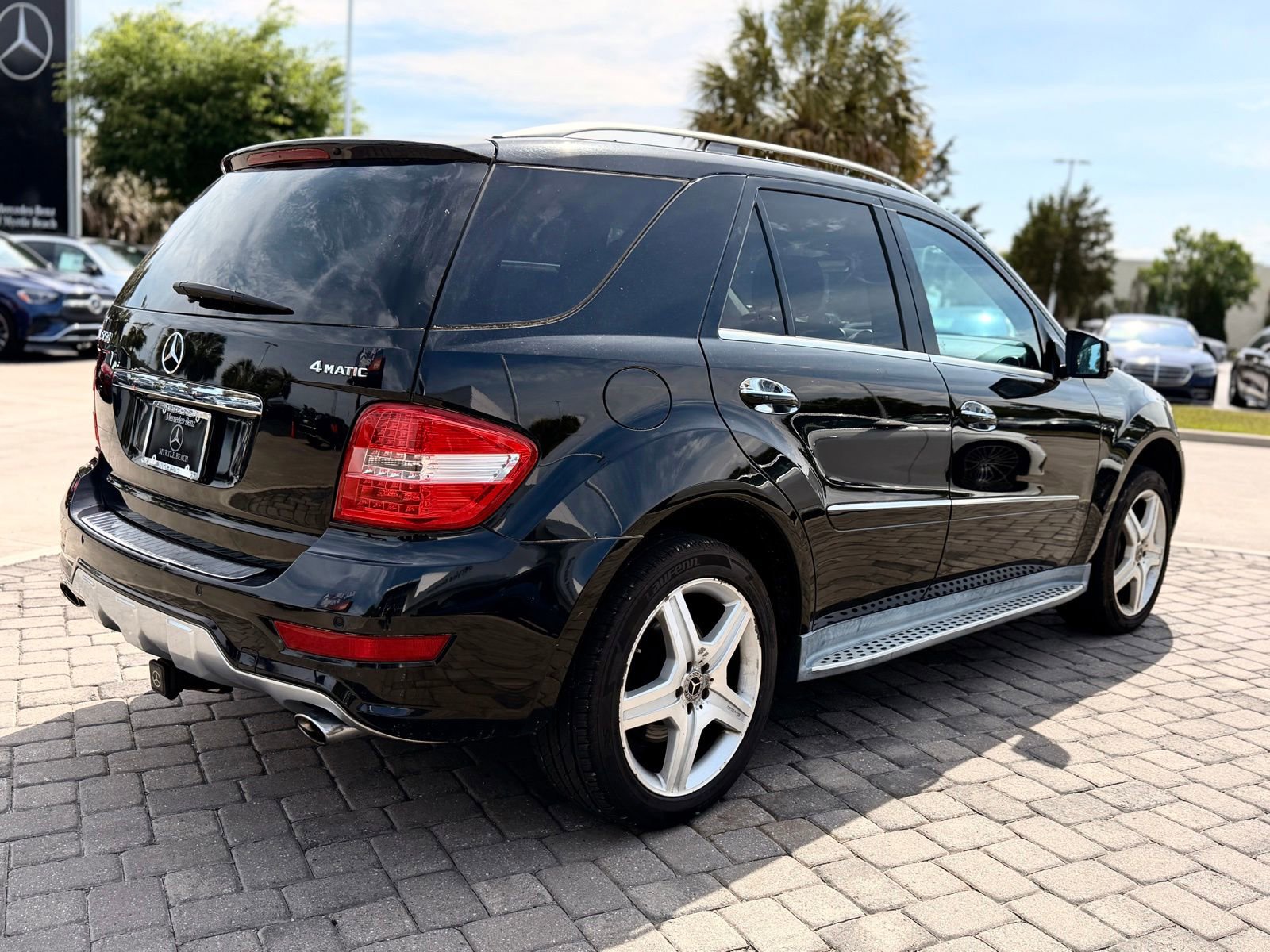 Used 2011 Mercedes-Benz ML 550 4MATIC image 8