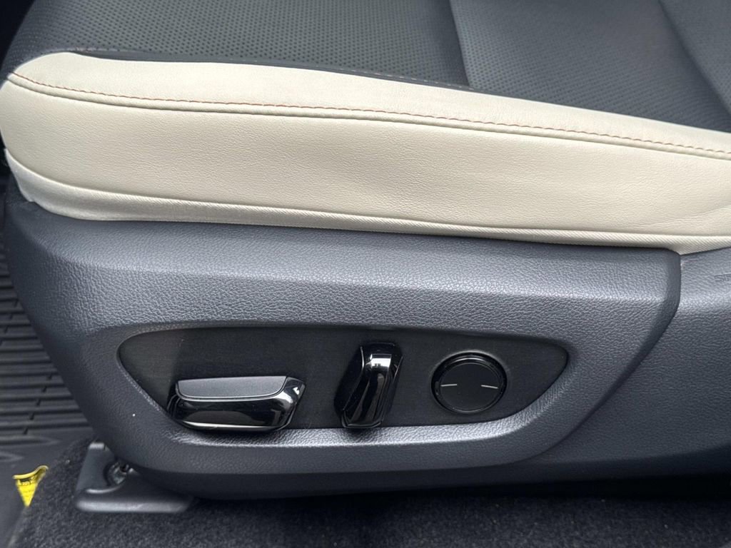 Used 2022 Lexus NX 250 AWD image 30