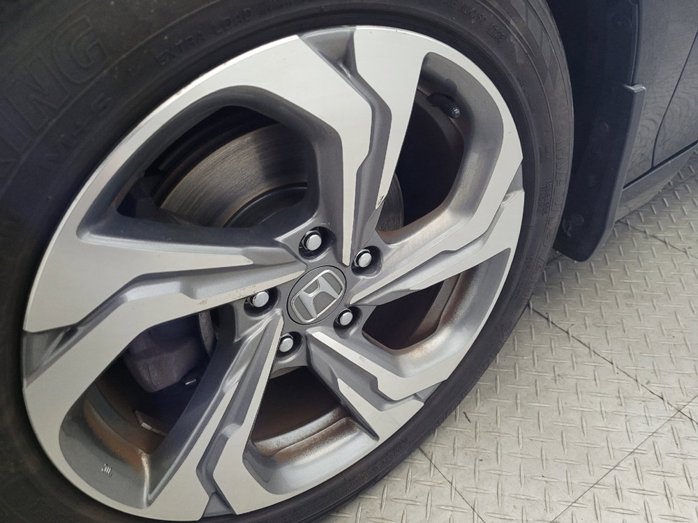 Used 2019 Honda Accord EX image 31