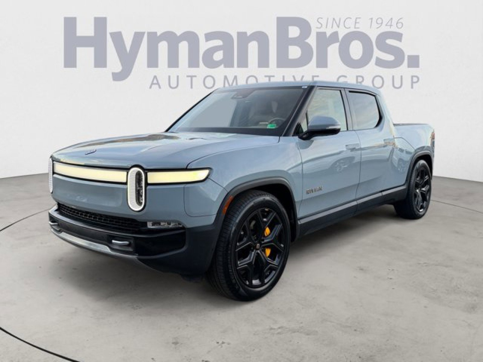 Used 2023 Rivian R1T Adventure image 7