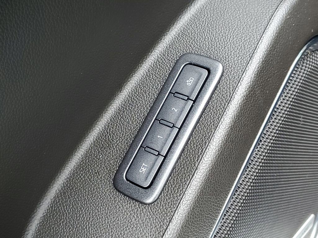 Used 2019 GMC Yukon SLT AWD/4WD image 24