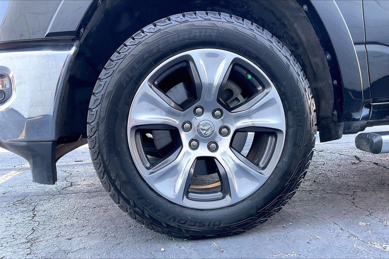 Used 2020 RAM 1500 Laramie AWD/4WD image 8