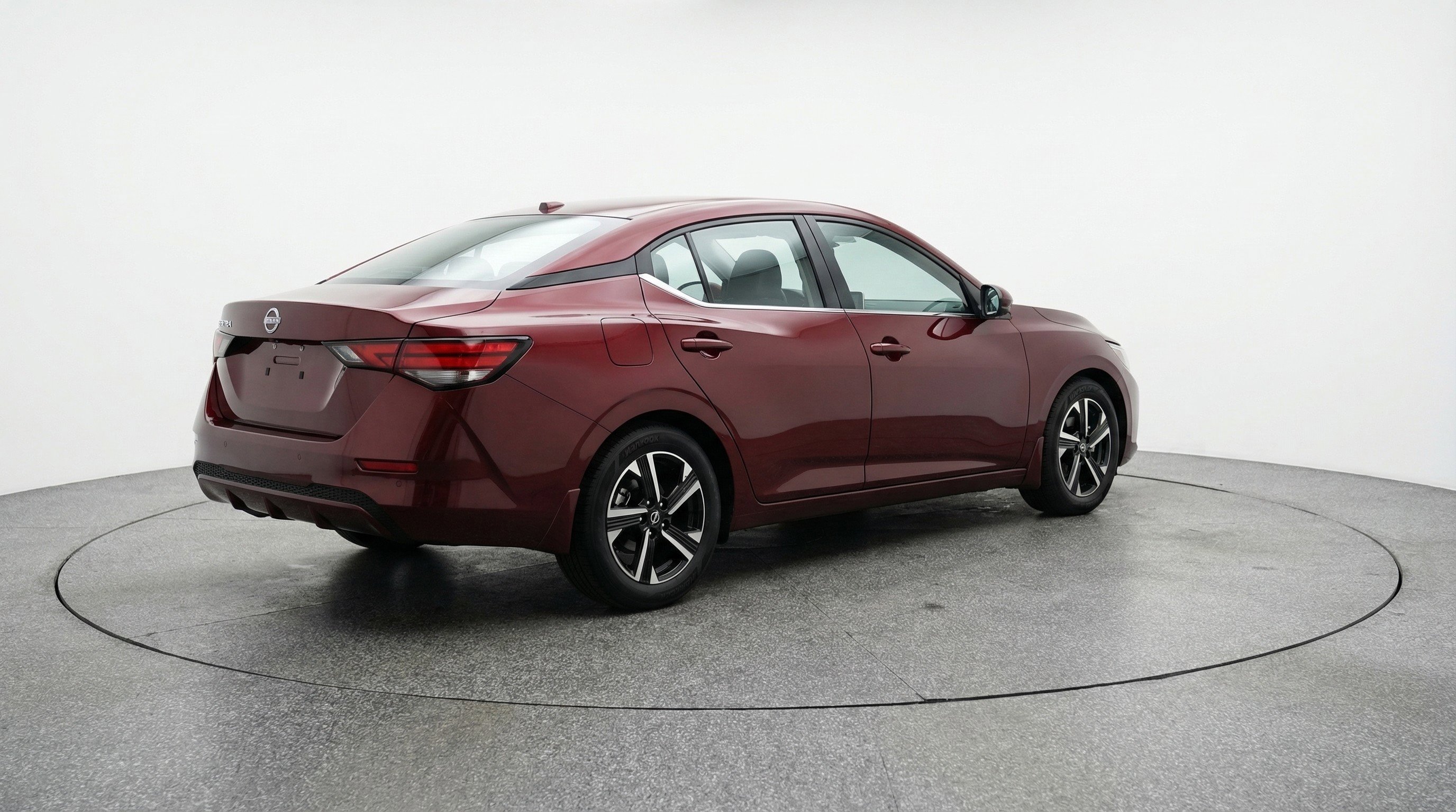 Used 2025 Nissan Sentra SV FWD image 9