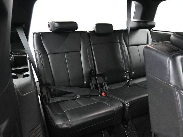 Used 2019 Ford Expedition XLT w/ Equipment Group 201A AWD/4WD image 24