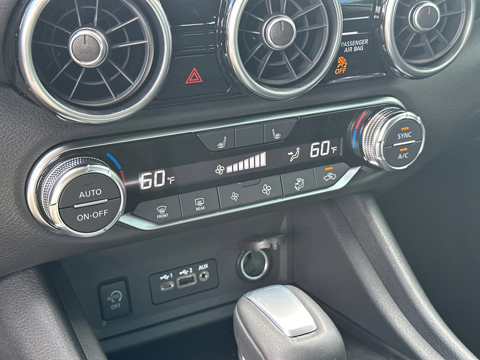 New 2025 Nissan Sentra SR w/ Midnight Edition image 30