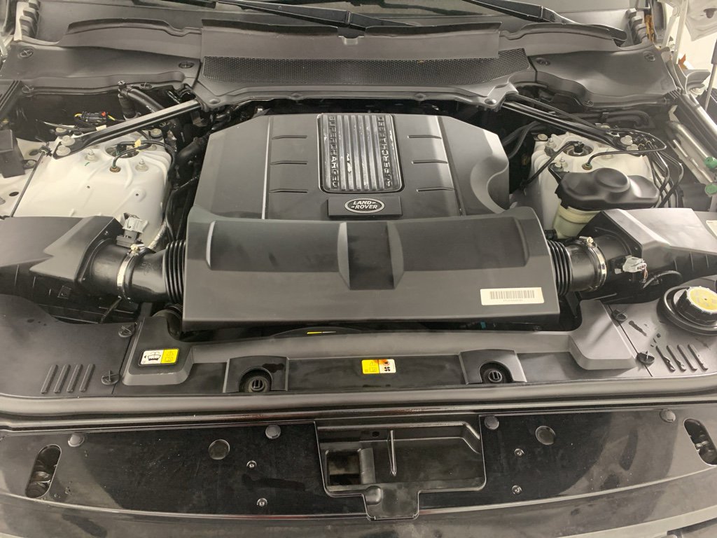 Used 2020 Land Rover Range Rover Long Wheelbase HSE image 10