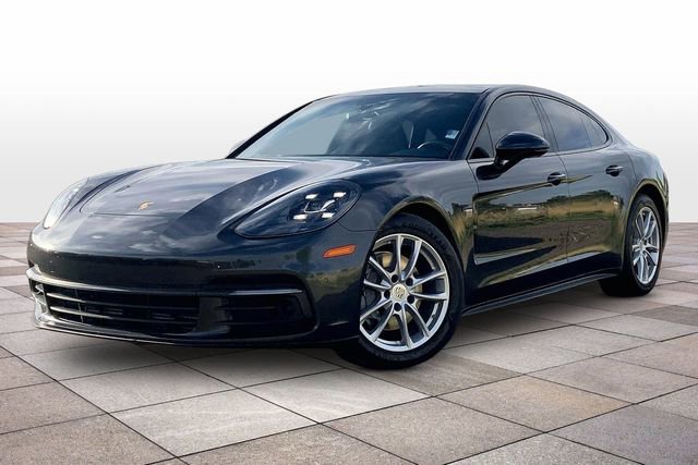 Used 2018 Porsche Panamera 4 AWD/4WD image 1