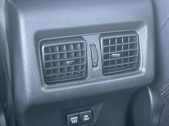 Used 2025 Toyota Camry SE FWD image 19