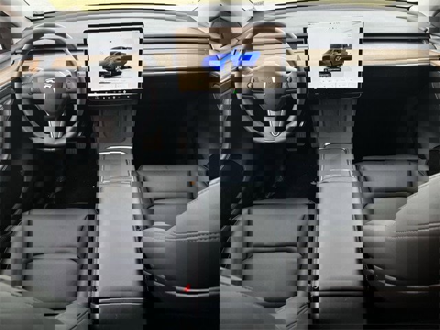 Used 2023 Tesla Model Y Long Range image 11