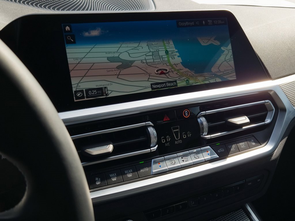 Used 2022 BMW M4 xDrive Competition w/ M Carbon Exterior Package image 16