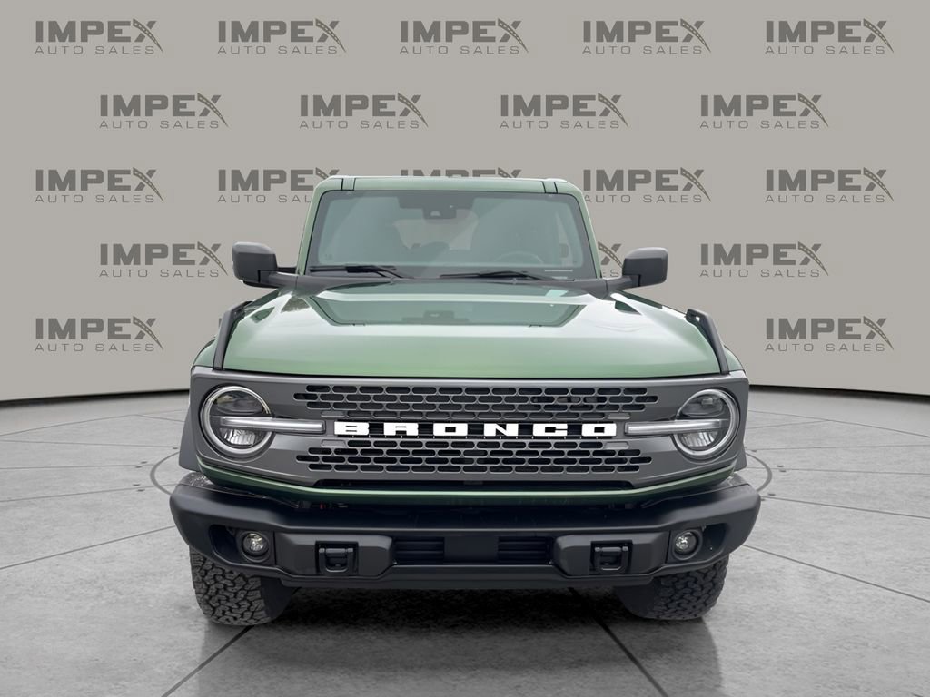Used 2025 Ford Bronco Badlands image 8